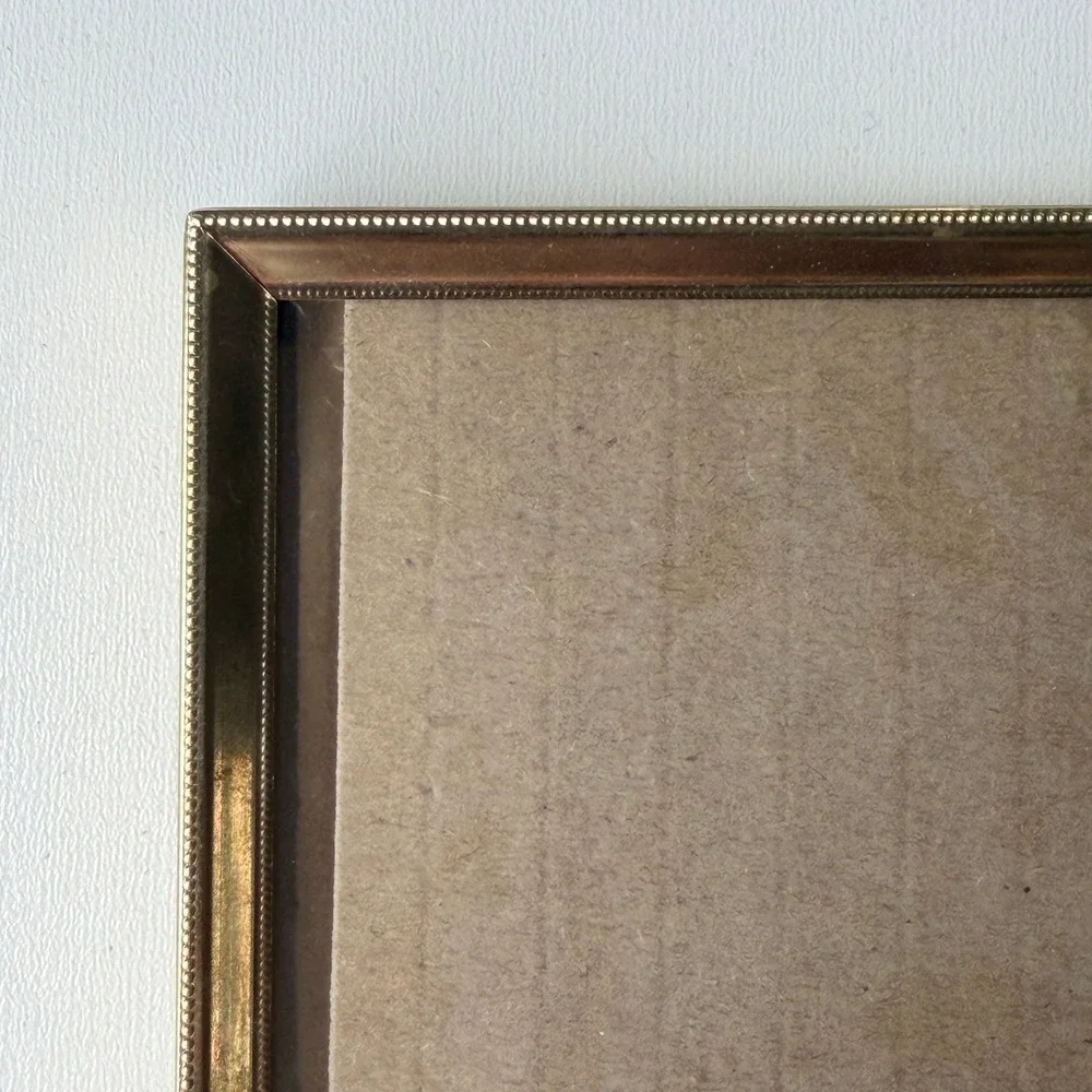 Vintage Brass Double Hinged Picture Frame 3.5x5 Gold Beaded Edge
